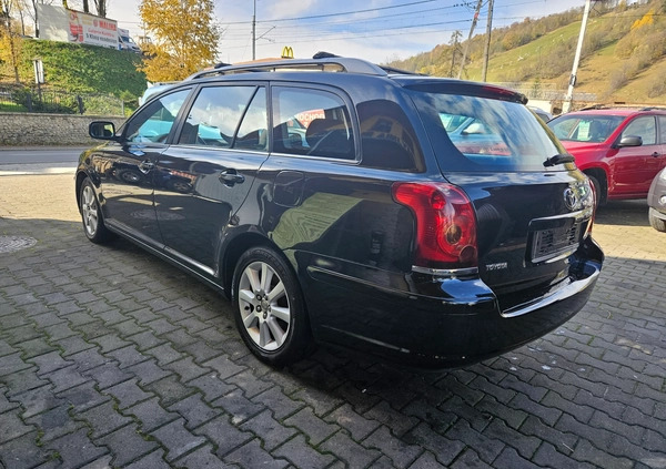 Toyota Avensis cena 14700 przebieg: 190000, rok produkcji 2006 z Działoszyce małe 79